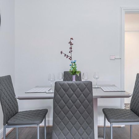 Modern Family Home W/Wi-Fi, Netflix, Self Check-In 伦敦 外观 照片