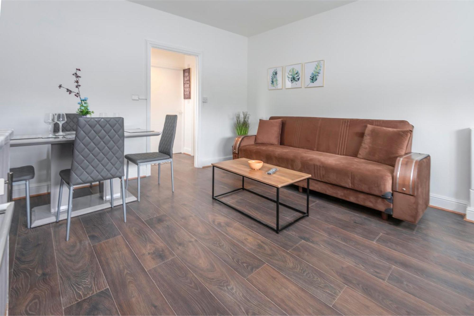 Modern Family Home W/Wi-Fi, Netflix, Self Check-In 伦敦 外观 照片
